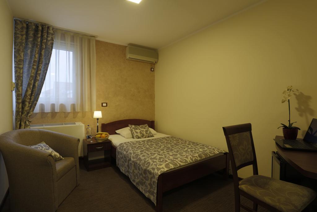 Accommodation Tara Belgrado Exterior foto